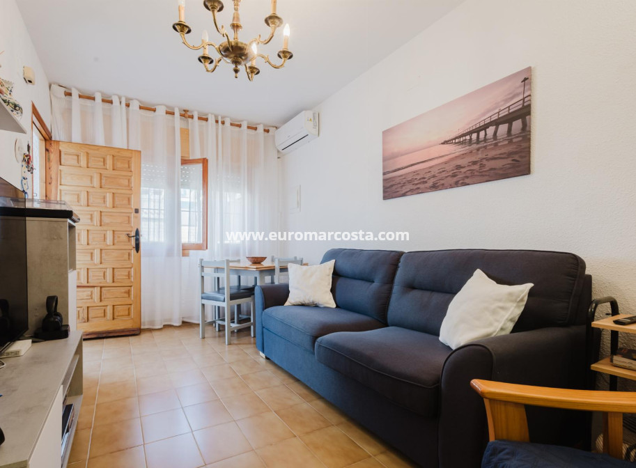 Objekte zum Wiederverkauf - Bungalow - Torrevieja - TORREVIEJA