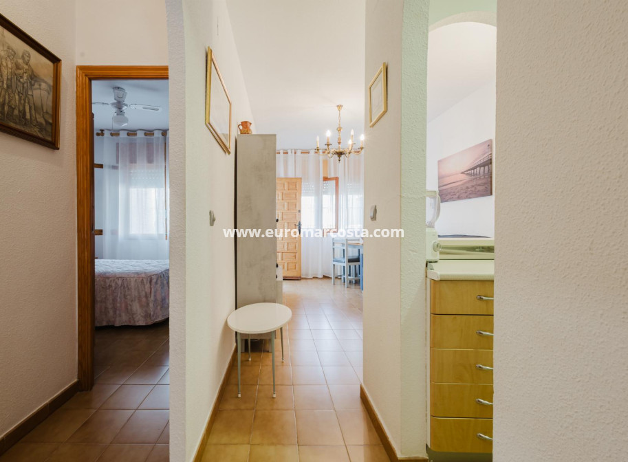 Objekte zum Wiederverkauf - Bungalow - Torrevieja - TORREVIEJA