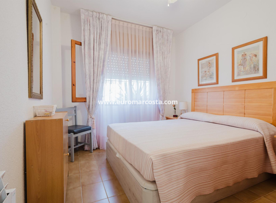 Objekte zum Wiederverkauf - Bungalow - Torrevieja - TORREVIEJA