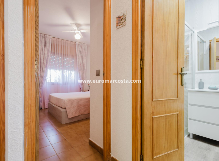 Objekte zum Wiederverkauf - Bungalow - Torrevieja - TORREVIEJA