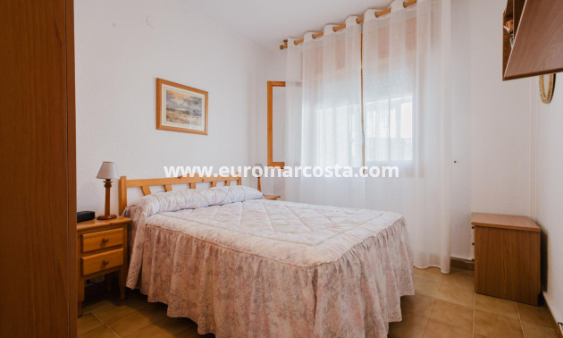 Objekte zum Wiederverkauf - Bungalow - Torrevieja - TORREVIEJA