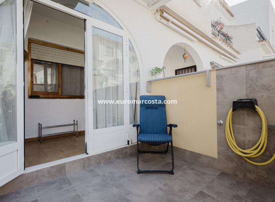Objekte zum Wiederverkauf - Bungalow - Torrevieja - TORREVIEJA