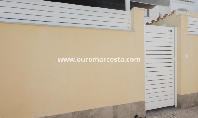 Objekte zum Wiederverkauf - Bungalow - Torrevieja - TORREVIEJA