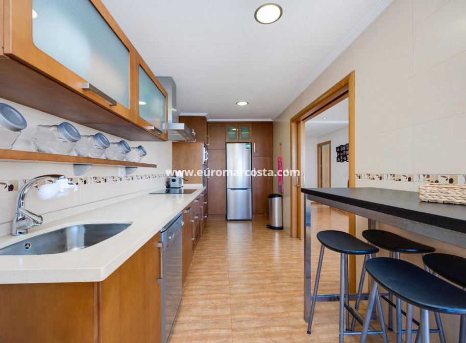 Objekte zum Wiederverkauf - Wohnung - Torrevieja - TORREVIEJA