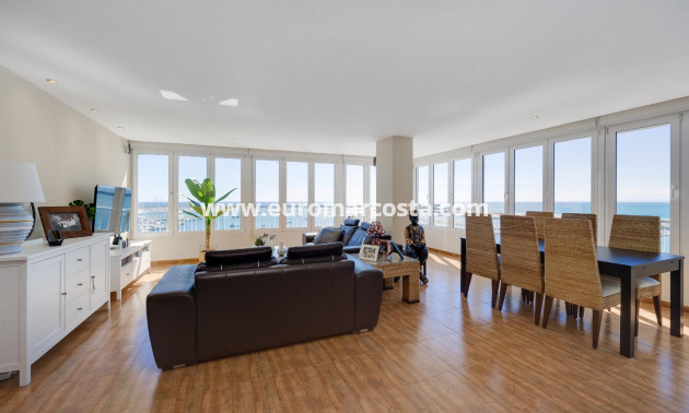 Objekte zum Wiederverkauf - Wohnung - Torrevieja - TORREVIEJA
