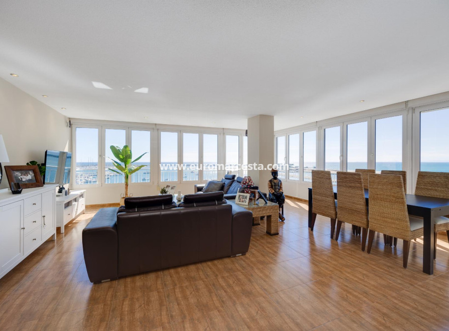 Objekte zum Wiederverkauf - Wohnung - Torrevieja - TORREVIEJA