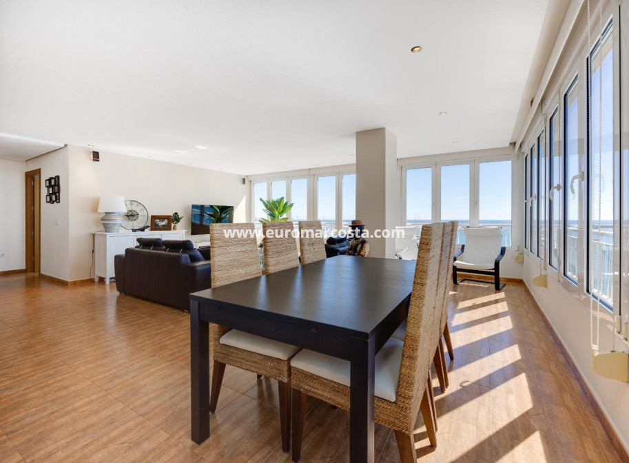 Objekte zum Wiederverkauf - Wohnung - Torrevieja - TORREVIEJA