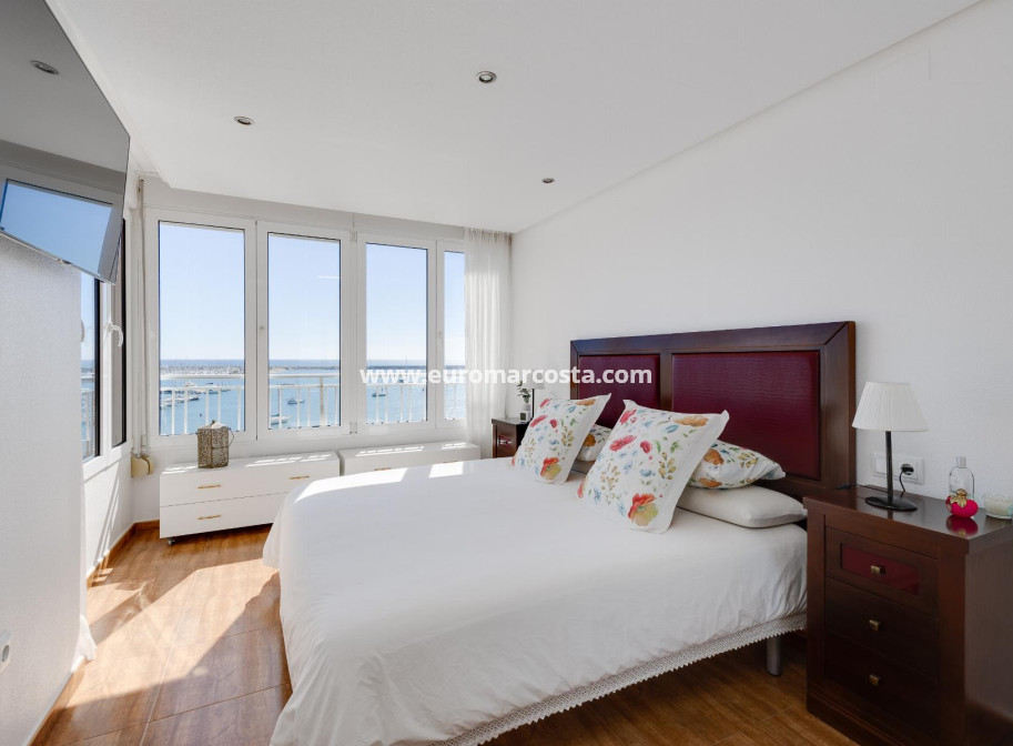 Objekte zum Wiederverkauf - Wohnung - Torrevieja - TORREVIEJA