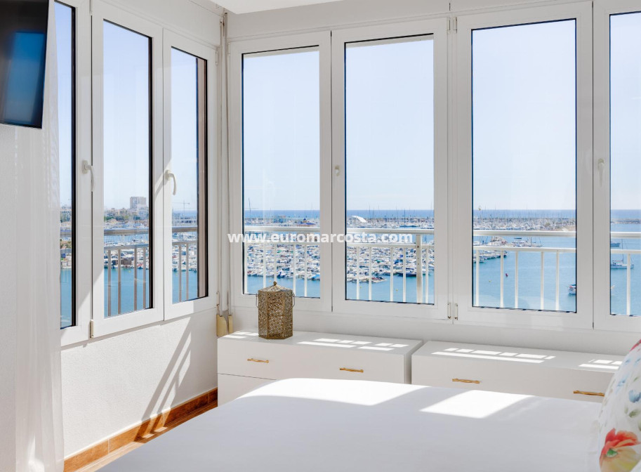 Objekte zum Wiederverkauf - Wohnung - Torrevieja - TORREVIEJA