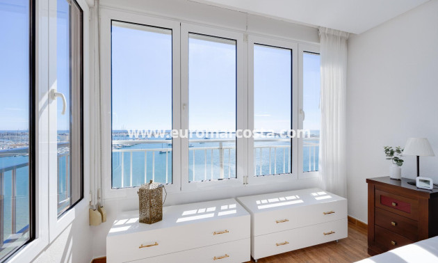 Objekte zum Wiederverkauf - Wohnung - Torrevieja - TORREVIEJA