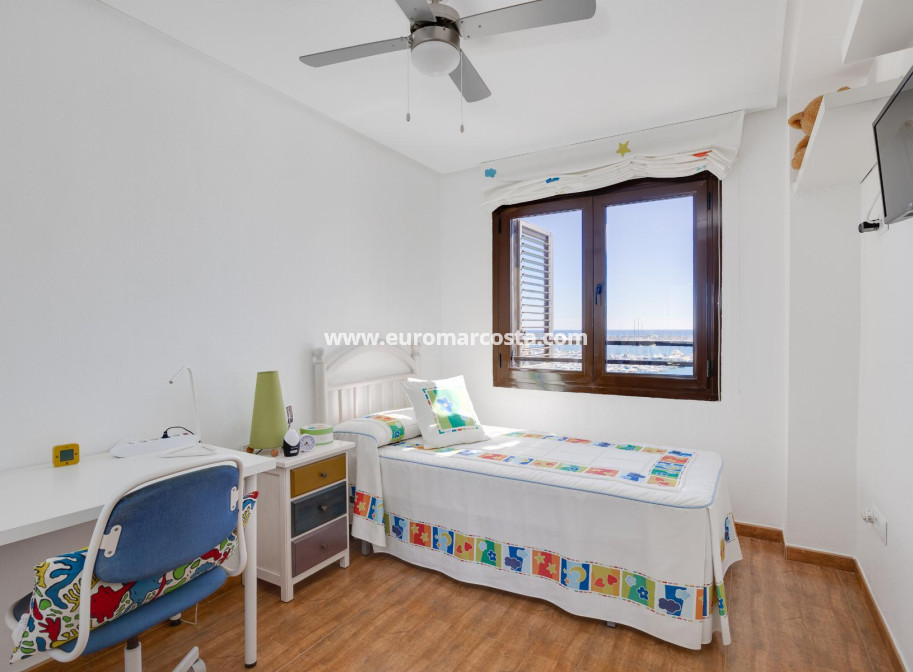 Objekte zum Wiederverkauf - Wohnung - Torrevieja - TORREVIEJA