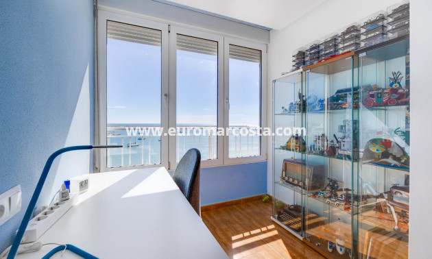Objekte zum Wiederverkauf - Wohnung - Torrevieja - TORREVIEJA