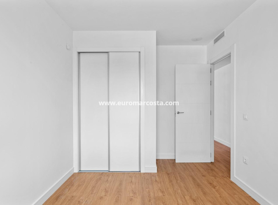 Objekte zum Wiederverkauf - Wohnung - Orihuela Costa