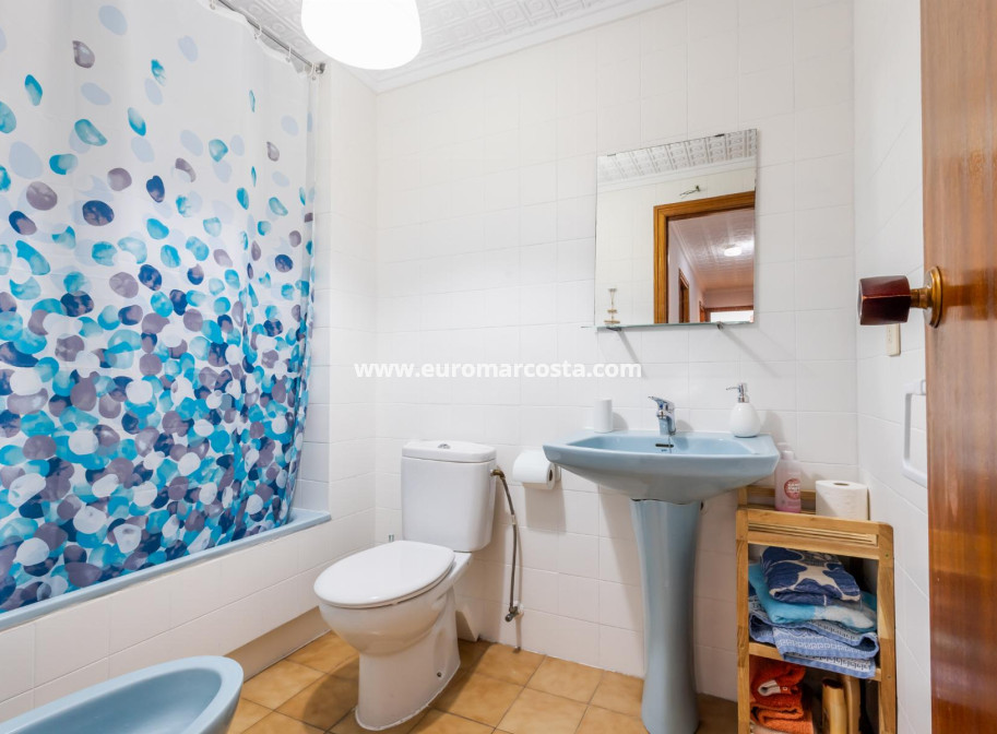 Venta - Apartamento / piso - Torrevieja - TORREVIEJA