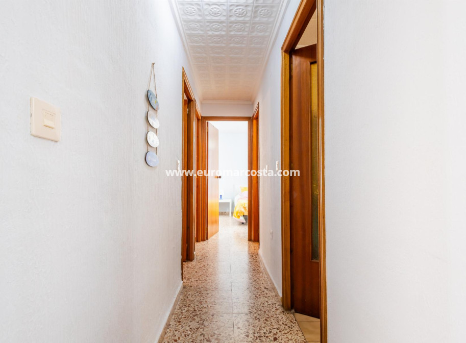 Venta - Apartamento / piso - Torrevieja - TORREVIEJA