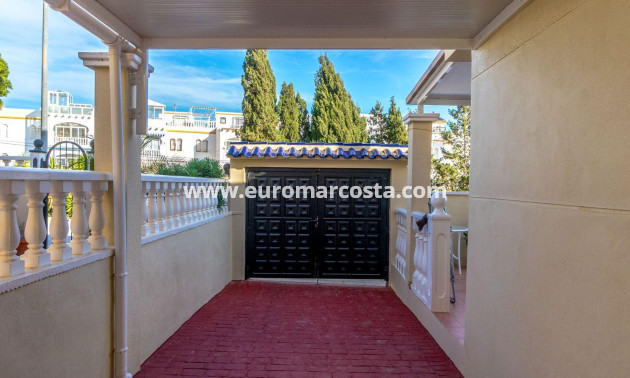 Sale - Casa - Orihuela Costa