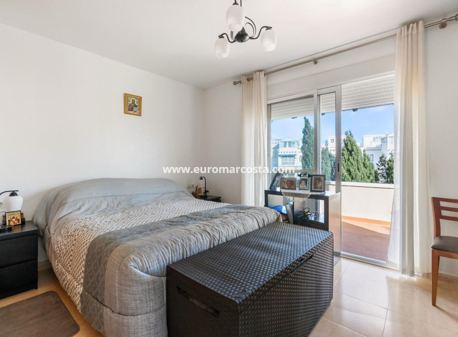 Sale - Casa - Orihuela Costa