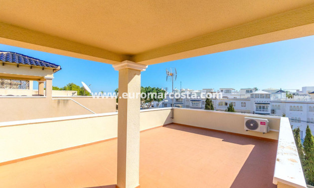 Sale - Casa - Orihuela Costa