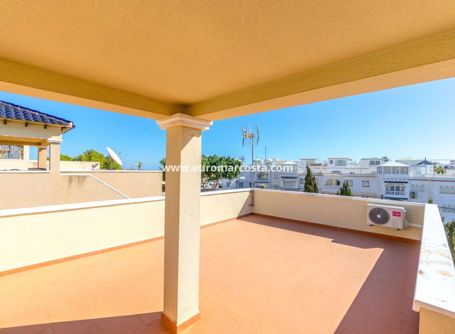 Sale - Casa - Orihuela Costa