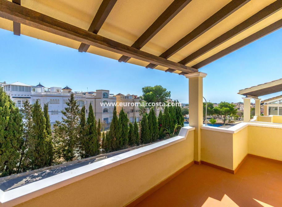 Sale - Casa - Orihuela Costa