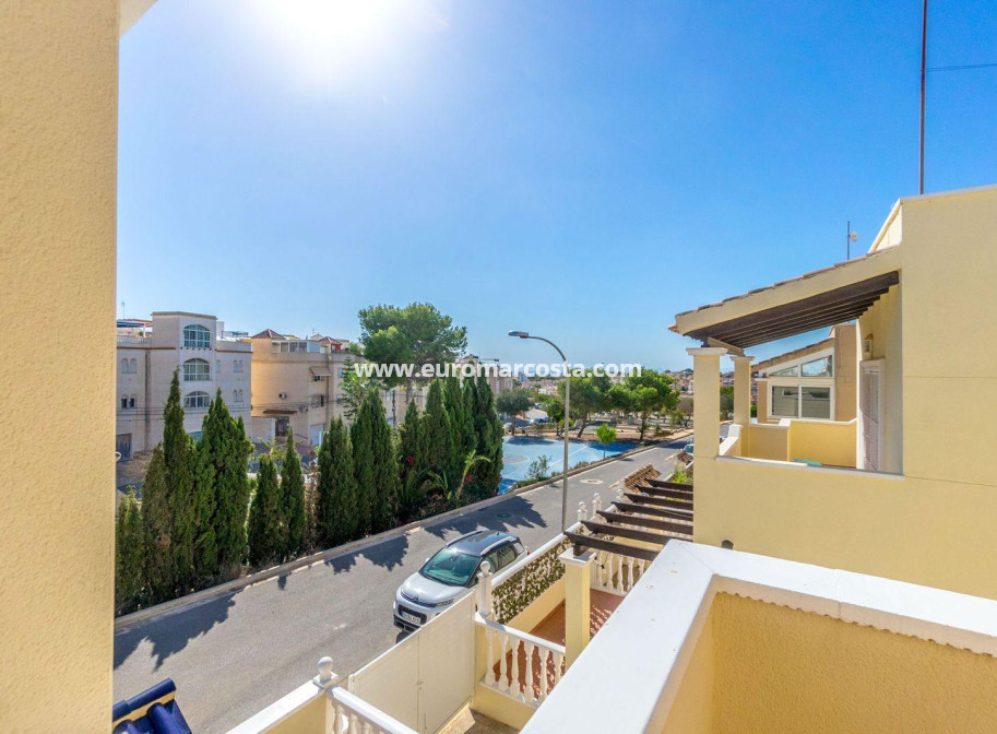 Sale - Casa - Orihuela Costa