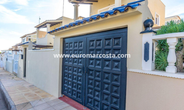 Sale - Casa - Orihuela Costa