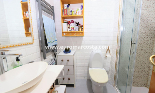 Objekte zum Wiederverkauf - Wohnung - Orihuela Costa