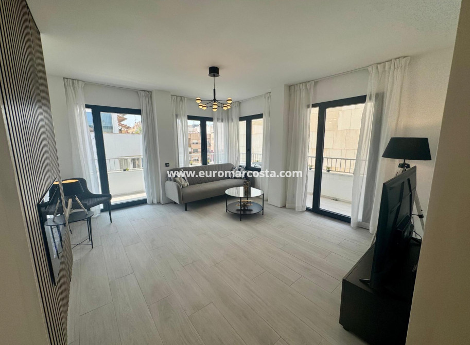 Venta - Apartamento / piso - Torrevieja - TORREVIEJA