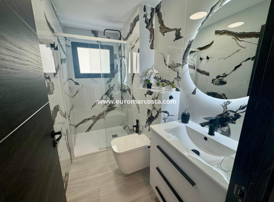 Venta - Apartamento / piso - Torrevieja - TORREVIEJA