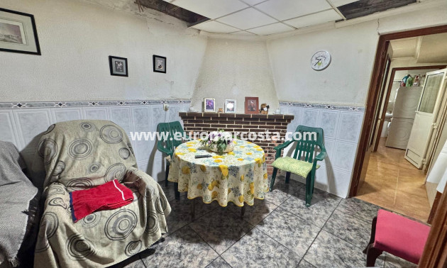 Venta - Casa - Benejúzar