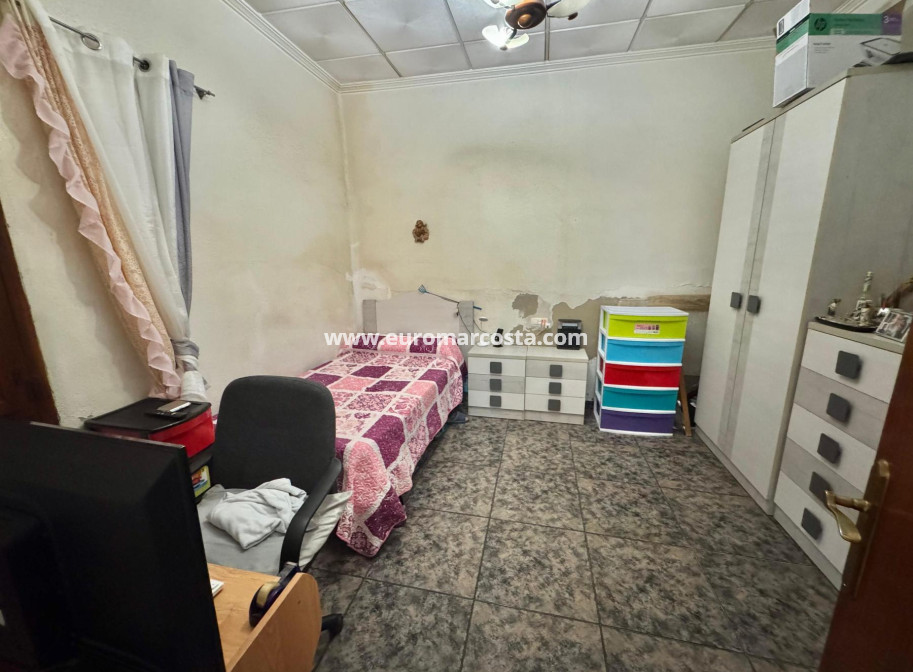 Venta - Casa - Benejúzar