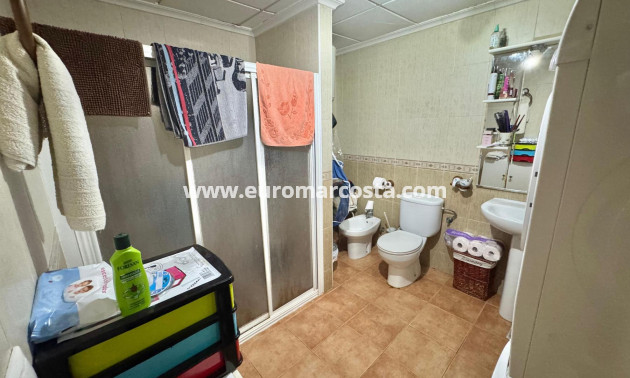 Venta - Casa - Benejúzar