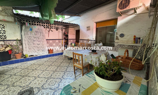 Venta - Casa - Benejúzar