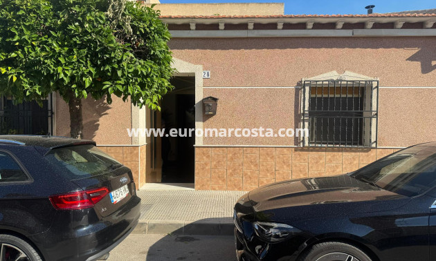 Venta - Casa - Benejúzar