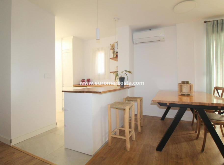 Sale - Apartment / flat - Torrevieja - TORREVIEJA