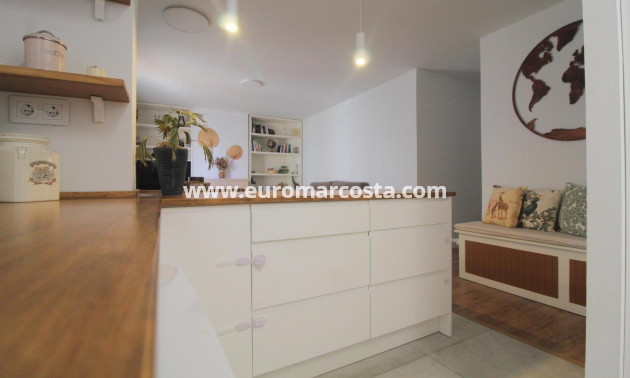 Sale - Apartment / flat - Torrevieja - TORREVIEJA