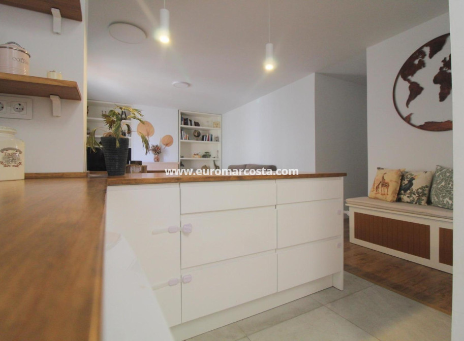 Sale - Apartment / flat - Torrevieja - TORREVIEJA