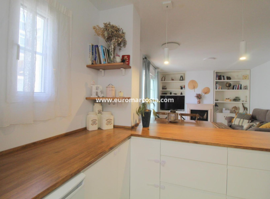 Sale - Apartment / flat - Torrevieja - TORREVIEJA