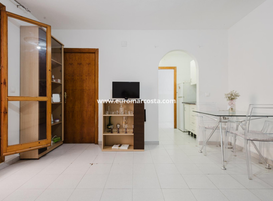 Sale - Apartment / flat - Torrevieja - TORREVIEJA