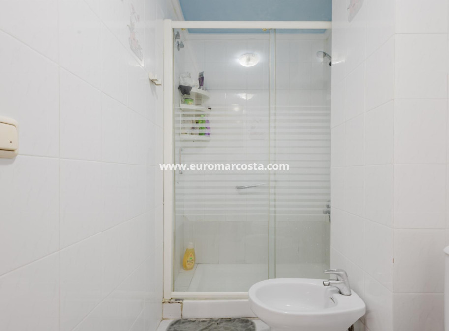 Sale - Apartment / flat - Torrevieja - TORREVIEJA