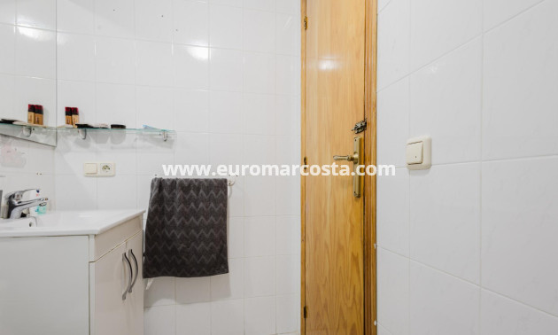 Sale - Apartment / flat - Torrevieja - TORREVIEJA