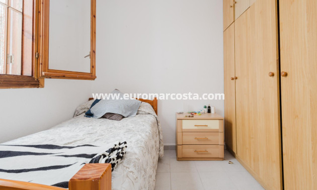 Sale - Apartment / flat - Torrevieja - TORREVIEJA