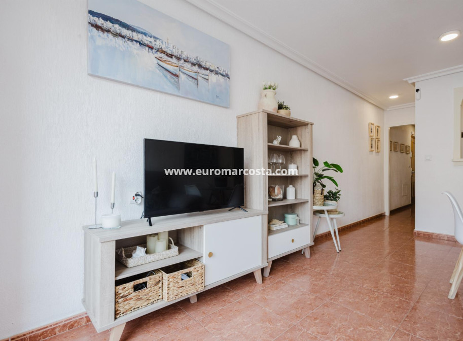 Sale - Apartment / flat - Torrevieja - TORREVIEJA