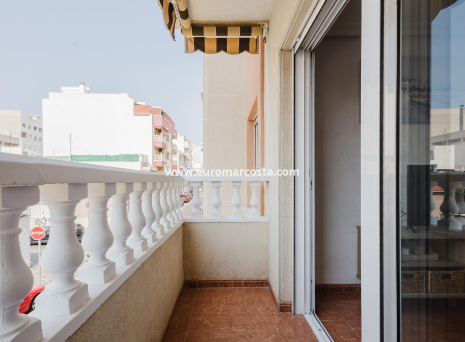 Sale - Apartment / flat - Torrevieja - TORREVIEJA
