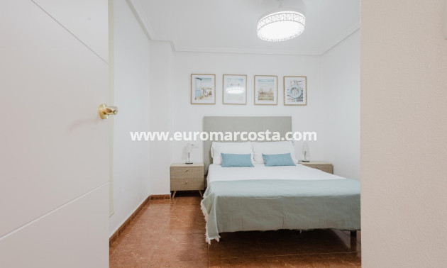 Sale - Apartment / flat - Torrevieja - TORREVIEJA