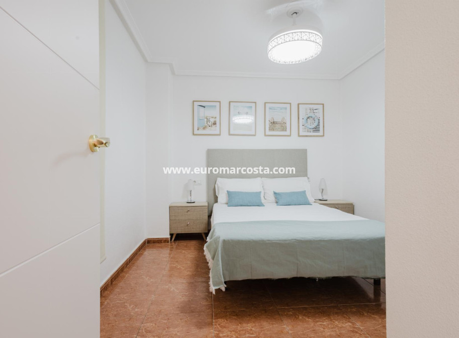 Sale - Apartment / flat - Torrevieja - TORREVIEJA