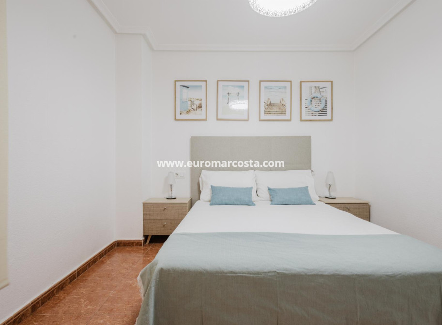 Sale - Apartment / flat - Torrevieja - TORREVIEJA