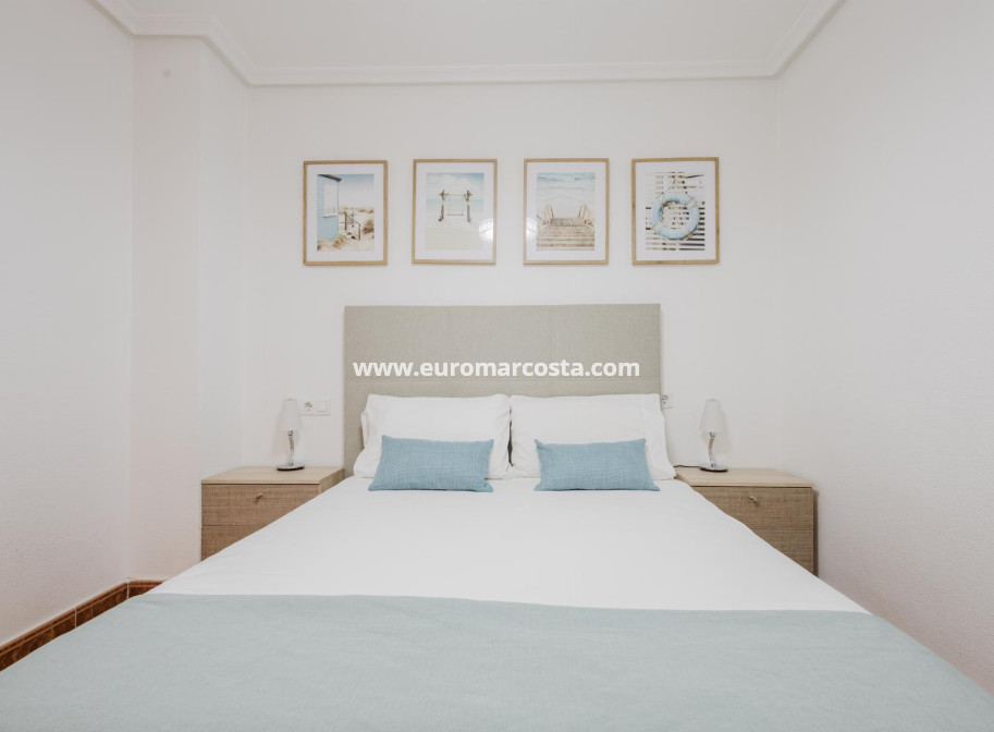 Sale - Apartment / flat - Torrevieja - TORREVIEJA