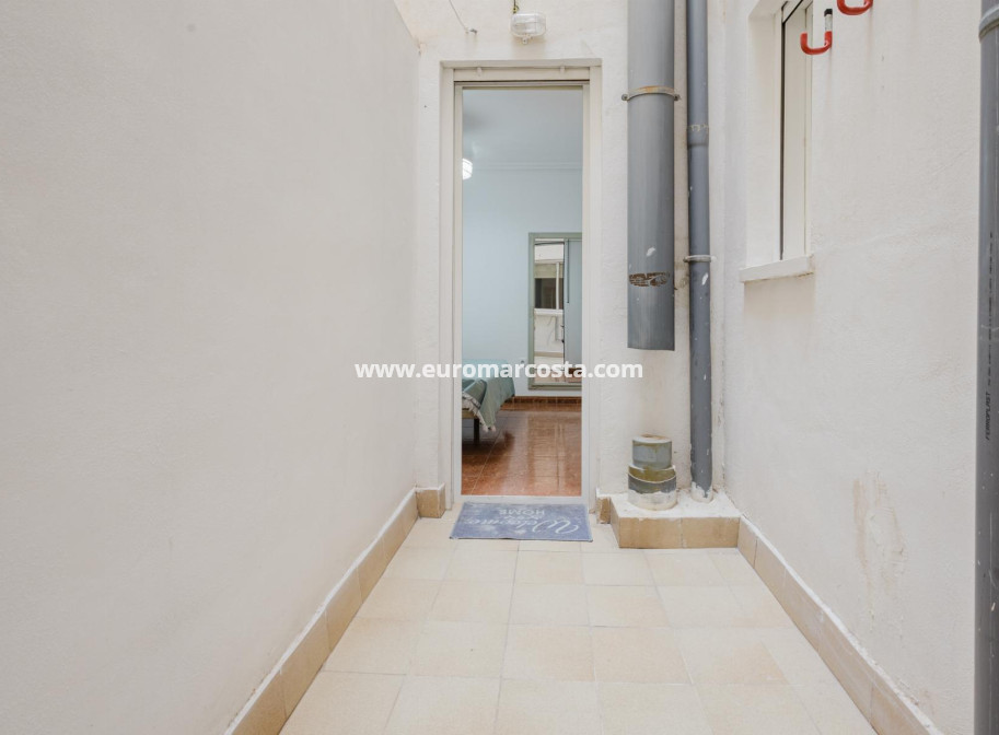 Sale - Apartment / flat - Torrevieja - TORREVIEJA
