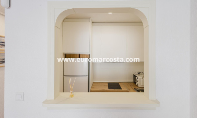 Sale - Apartment / flat - Torrevieja - TORREVIEJA